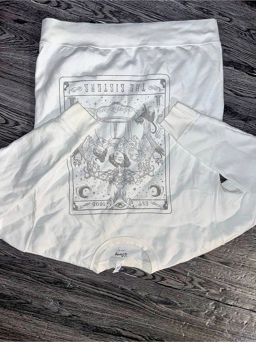 Disney Graphic Short Sleeve Tee Size Small